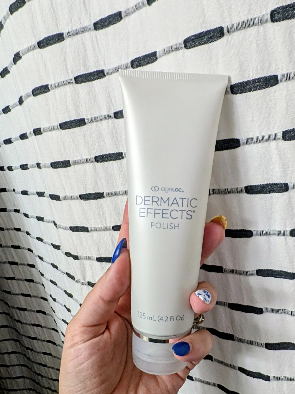 Nu Skin ageLOC Dermatic Effects In-Shower Exfoliating Polish ✨